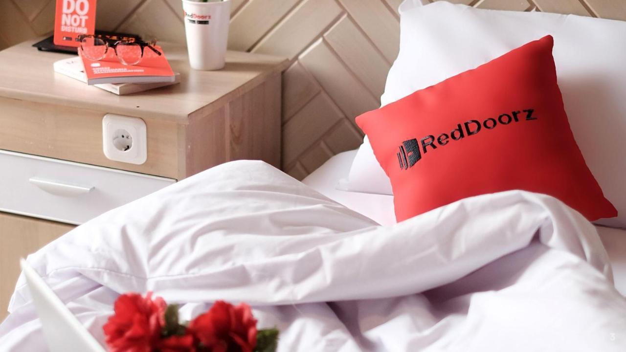 Reddoorz Premium Cloud 9 An Nhon Hotel Hô Chi Minh-Ville Extérieur photo