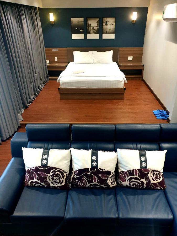Reddoorz Premium Cloud 9 An Nhon Hotel Hô Chi Minh-Ville Extérieur photo